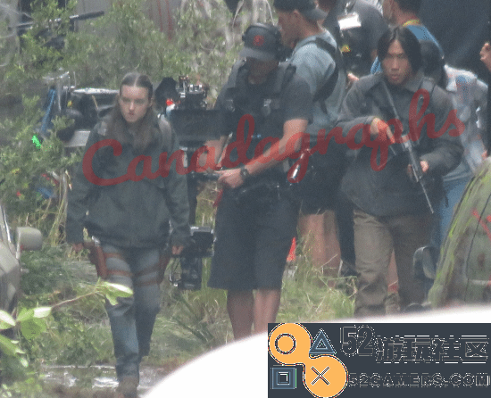 《美末》剧集第二季新谍照曝光：艾莉与杰西结伴同行