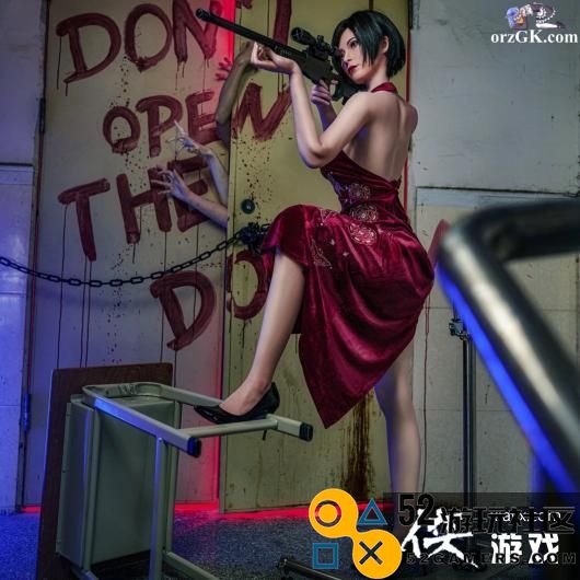 《生化危机4》艾达王等身人偶展示预售价让人大吃一惊