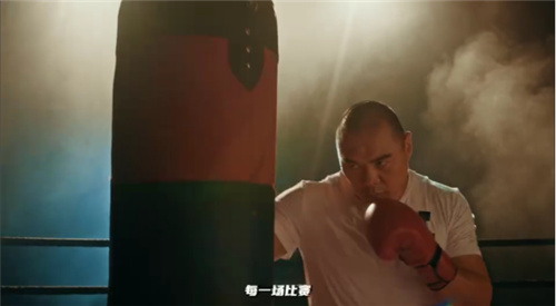 末日策略游戏荒野迷城公开代言人，东方拳王张志磊震撼降临游戏世界